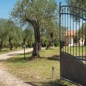 Welcomely - Country Olivar Bed & Breakfast